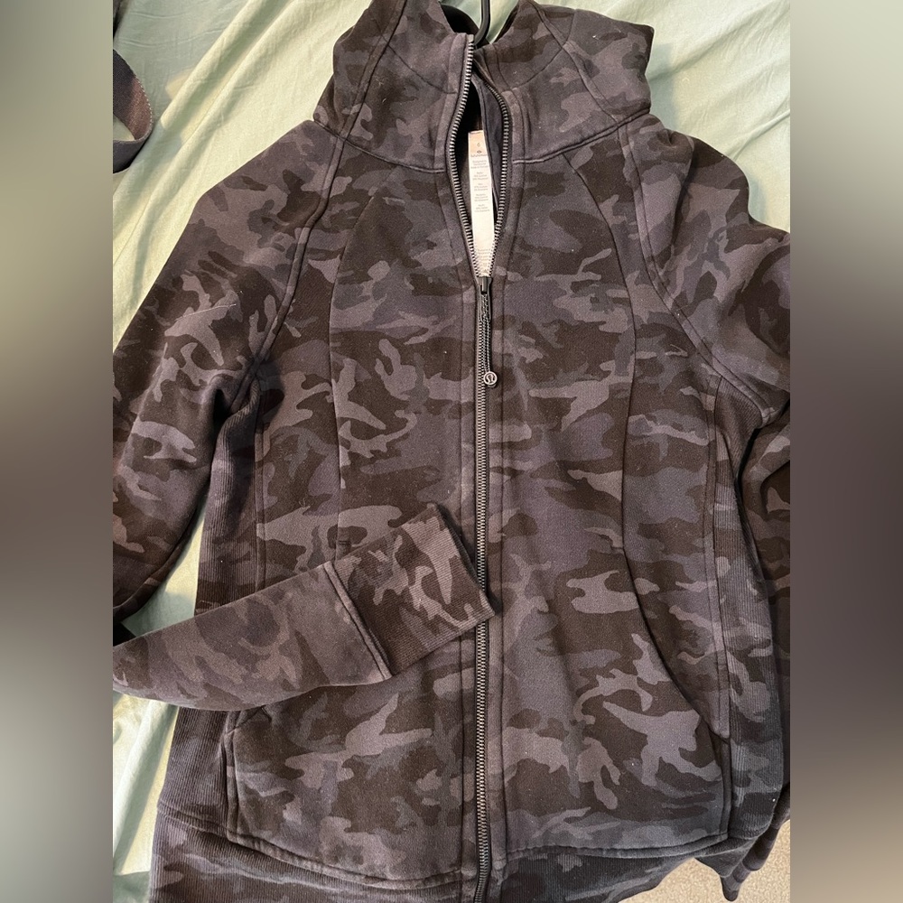 Black camo lululemon scuba hoodie
